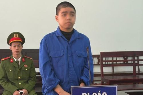 Nam thanh niên lãnh án tù vì tiếp tay rửa tiền lừa đảo qua mạng