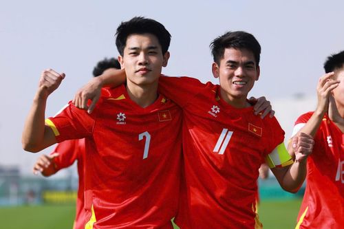 Video bóng đá U23 Việt Nam 2-0 U23 Jordan: Đình Bắc, Hiểu Minh tỏa sáng