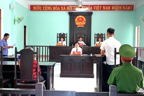 Quy định chi tiết việc xét xử vụ án hình sự có người chưa thành niên là bị hại, người làm chứng