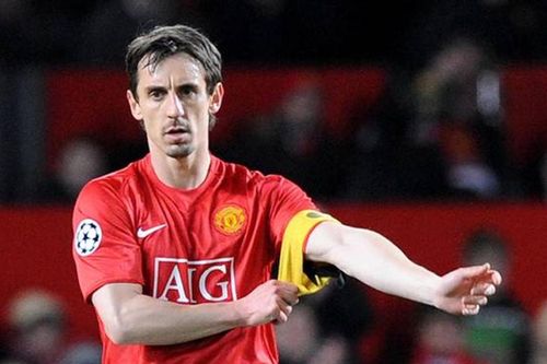 Gary Neville cảnh báo Man Utd: Hãy dừng việc biến Old Trafford thành bãi thử triết lý