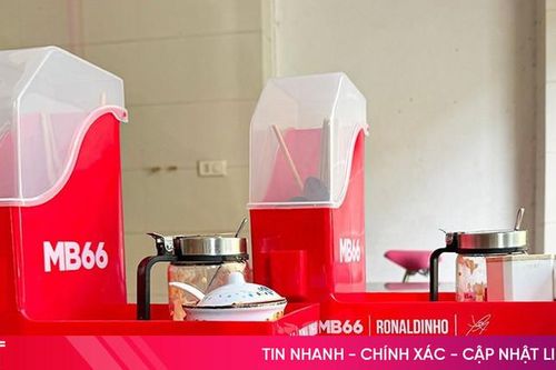 'Rác' quảng cáo cờ bạc vẫn nhan nhản trong hàng quán ở Hà Tĩnh