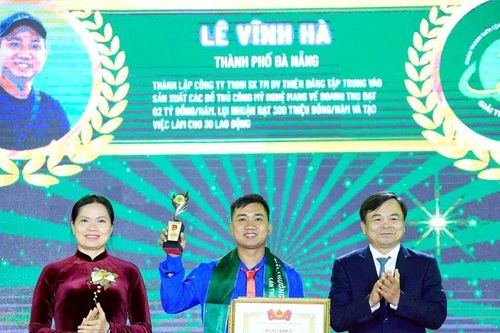 Thanh niên làm giàu trên mảnh đất quê hương
