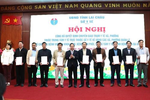 Chuyển giao 38 trạm y tế về UBND xã, phường quản lý từ ngày 1/1/2026