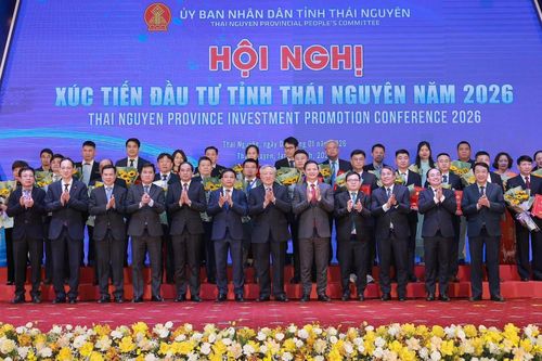 Thái Nguyên trao Giấy chứng nhận đăng ký đầu tư Dự án Nhà ở xã hội TNG Việt Bắc