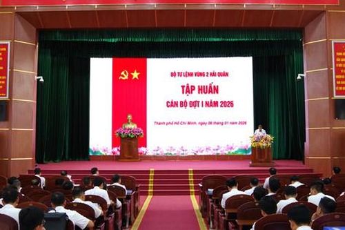 Tập huấn cán bộ, nâng cao sức mạnh tổng hợp Vùng 2 Hải quân