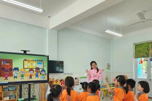 TP. Hồ Chí Minh: Chỉ 26,5% trẻ cơ sở mầm non độc lập làm quen tiếng Anh