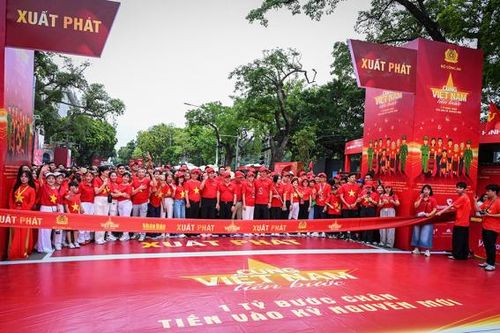 'Cùng Việt Nam tiến bước' - Dấu ấn thể thao cộng đồng chưa từng có tiền lệ