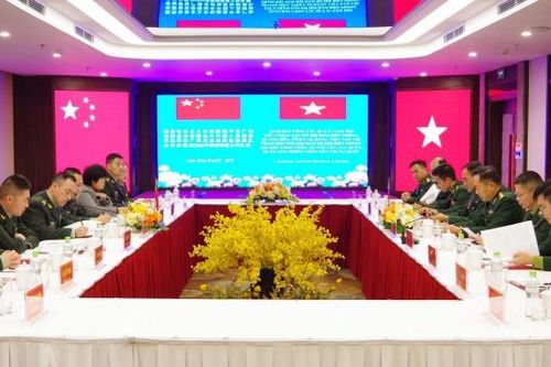 Hội đàm Biên phòng Quảng Hòa (Việt Nam) với Bộ đội Biên phòng địa khu Long Châu (Trung Quốc)