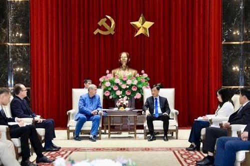 Hà Nội quan tâm đến các giải pháp công nghệ của Tập đoàn AFK Sistema (Nga)