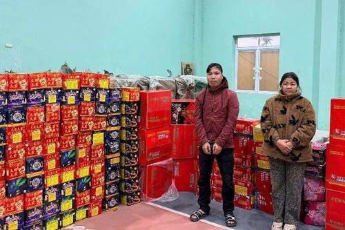 Hà Nội: Phá kho pháo lậu của nam tài xế xe tải, thu giữ hơn 6 tấn hàng cấm