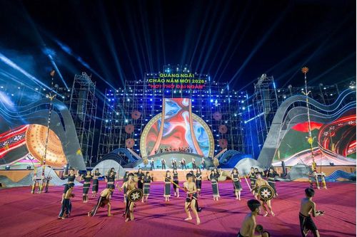 Từ 'Hơi thở đại ngàn' đến 'Sắc hồng giữa đại ngàn': Quảng Ngãi bùng nổ chuối sự kiện chào năm mới 2026 sau sáp nhập