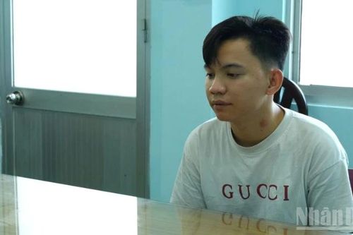 Đồng Tháp khởi tố, tạm giam đối tượng tàng trữ trái phép vũ khí quân dụng