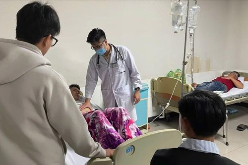 Vụ 89 người ngộ độc ở Lâm Đồng: Phạt chủ xe bánh mì 92 triệu đồng