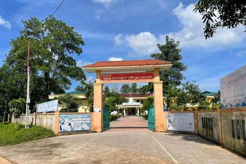 Vụ 40 học sinh ngộ độc ở Quảng Trị, Trường Tiểu học Kim Thủy có lãnh đạo mới