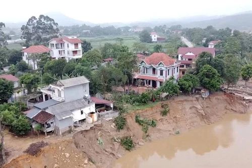 Phú Thọ chi 12 tỷ đồng gia cố bờ sông Lô sau sự cố sạt lở nghiêm trọng