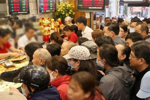 Tiện lợi và cạm bẫy từ giao dịch vàng online