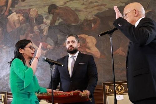 Tình hình Venezuela: Tổng thống lâm thời kêu gọi đoàn kết, Nga hoan nghênh nỗ lực của Caracas, nhiều nước OAS phản ứng mạnh với Mỹ