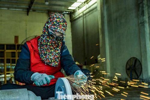 Làng rèn trăm năm tuổi đỏ lửa phục vụ Tết