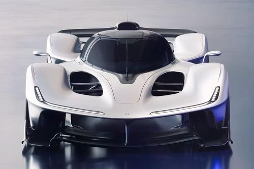 Red Bull RB17, cỗ máy gần giống xe F1 mà người thường có thể cầm lái