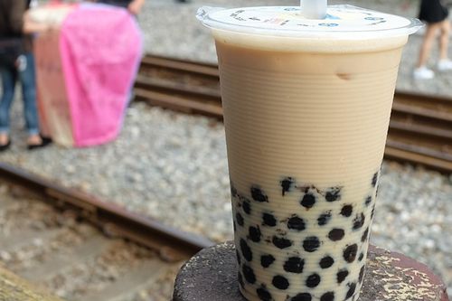 Bị sặc trà sữa trân châu, người đàn ông hôn mê sâu, cấp cứu suốt 21 ngày