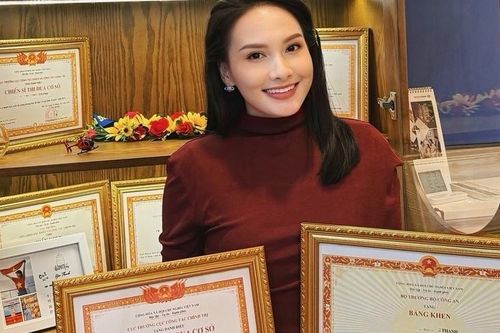 Diễn viên Bảo Thanh khoe thành tích mới, Thanh Thanh Hiền trẻ trung ở tuổi U60