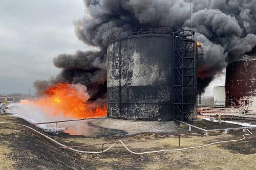 Ukraine tập kích kho dầu ở Belgorod, Nga nêu tổn thất của Kiev trong 24 giờ