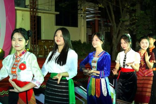 Gần 1.000 thanh, thiếu niên Nghệ An dự Chương trình 'Mạch nguồn bản sắc - Khát vọng vươn xa'