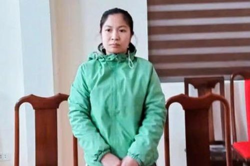 Khởi tố người phụ nữ vận chuyển trái phép vàng qua biên giới