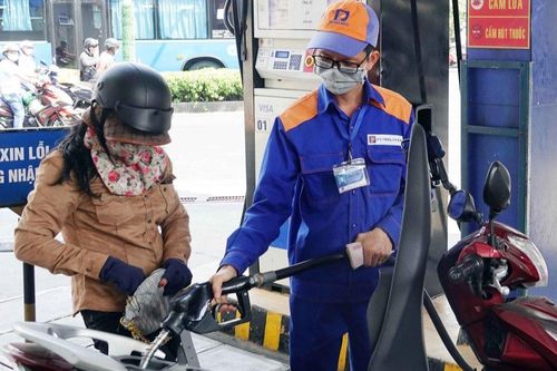 Giá xăng dầu hôm nay 7/1: Giảm cực mạnh