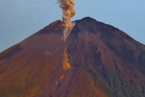 Indonesia và Philippines phòng ngừa rủi ro núi lửa phun trào