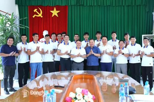 Ký kết huấn luyện viên, vận động viên cho đội bóng chuyền nam Đồng Nai