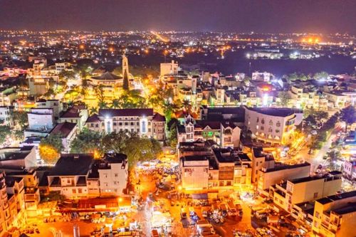 Phát triển kinh tế đêm ở đô thị trung tâm phía Tây tỉnh: Mở trục tăng trưởng mới