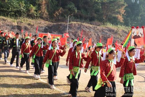 Sôi nổi ngày hội thể thao cấp xã