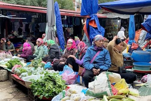 Chợ quê những ngày đầu năm