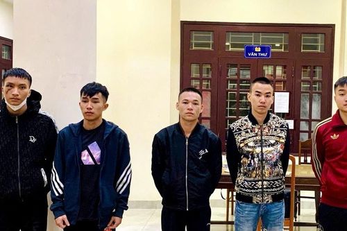Quảng Trị: Triệt phá đường dây cho vay lãi nặng qua mạng với lãi suất hơn 600% mỗi năm