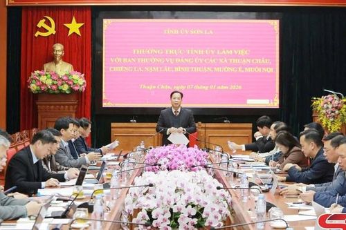 Đồng chí Bí thư Tỉnh ủy làm việc với các xã khu vực Thuận Châu
