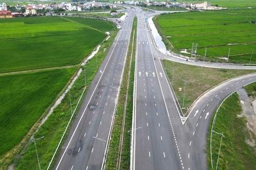 Ninh Bình: Gần 180.000 tỷ đồng đầu tư xây dựng hạ tầng giao thông, tạo đà phát triển