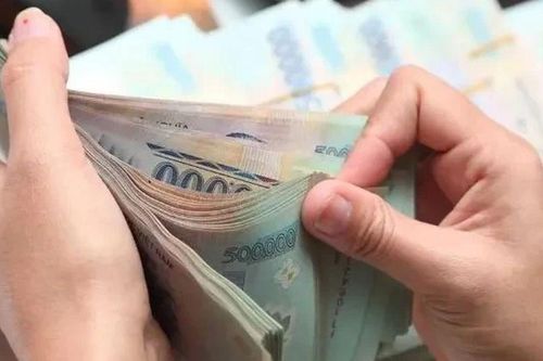 Cách tính tiền thưởng Tết 2026 cho cán bộ, công chức, viên chức theo Nghị định 73/2024/NĐ-CP thế nào?