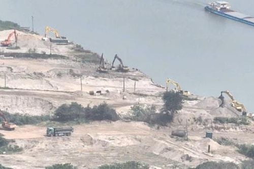 Hà Nội: Giá tính thuế cát đen dùng trong xây dựng là 109.000 đồng/m3