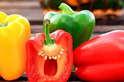 Thực phẩm tốt cho mắt cận thị, loạn thị mà bạn không nên bỏ qua
