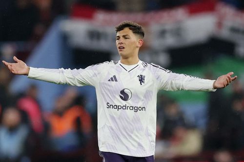 10 phút khó quên của tài năng trẻ MU trước Burnley