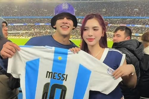 Đi xem bóng đá, cô gái TP.HCM được 'đẩy thuyền' với trai đẹp Argentina