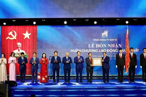 Thủ tướng Phạm Minh Chính: May 10 đã dệt nên trang sử vàng của ngành Dệt may Việt Nam