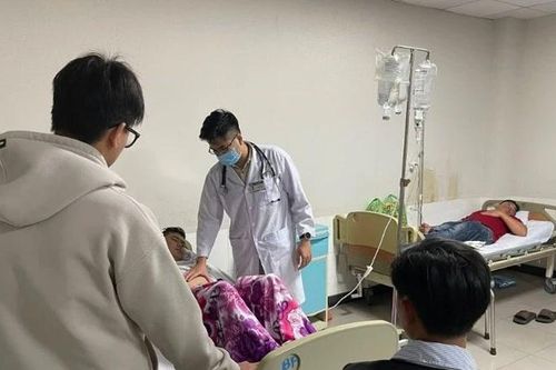 Lâm Đồng phạt 92 triệu đối với chủ xe bánh mì gây ngộ độc gần 100 người