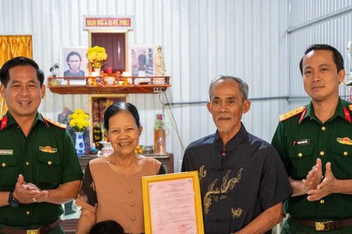 Bộ Tư lệnh Quân khu 9 bàn giao nhà 'Tình đồng đội' cho hộ khó khăn ở An Giang