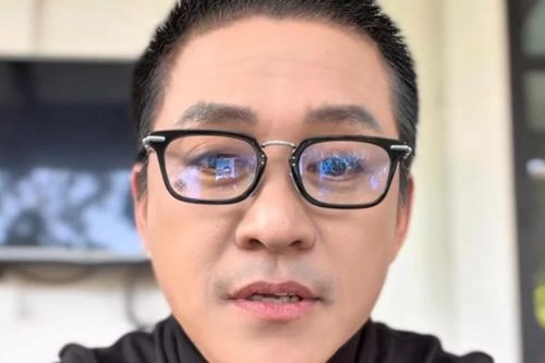 Tuấn Hưng xấu hổ