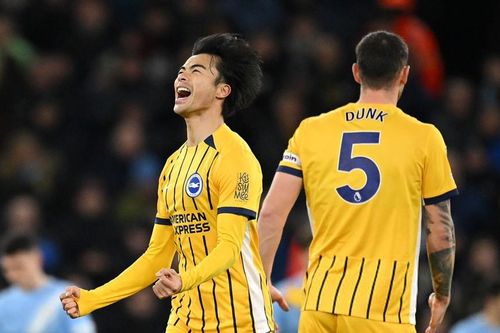 Mitoma gieo sầu cho Man City, Arsenal reo vui