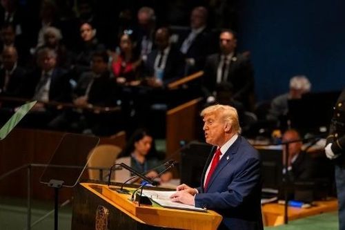 Ông Trump chỉ trích Na Uy vì giải Nobel Hòa bình, rút Mỹ khỏi 66 tổ chức quốc tế