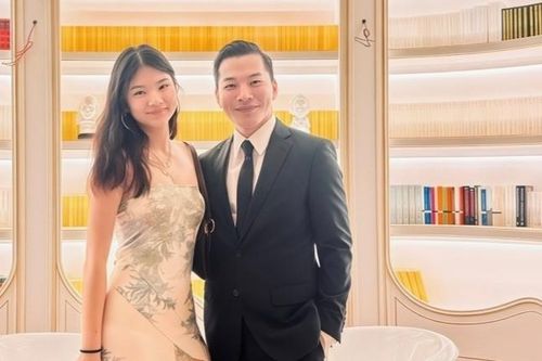 Con gái cao lớn xinh đẹp của Trần Bảo Sơn và Trương Ngọc Ánh, Hồng Vân U60 vẫn trẻ trung