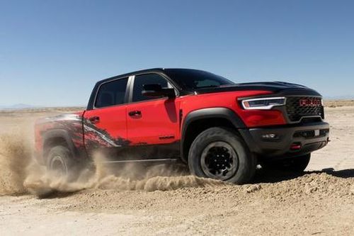 Ram TRX 2027 trở lại với giá bán từ 102.590 USD